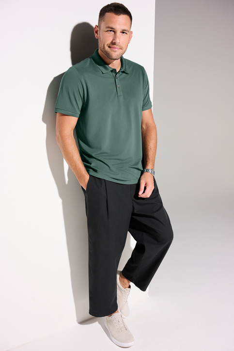 Man wearing a Polo